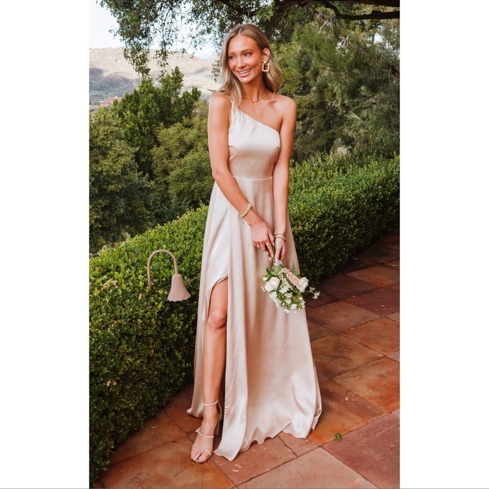 SHOW ME YOUR MUMU Shannon One Shoulder Maxi Dress In Champagne Luxe Satin